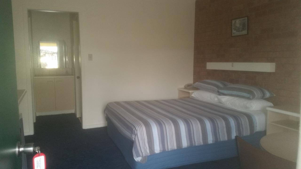 Omeo Motel Esterno foto