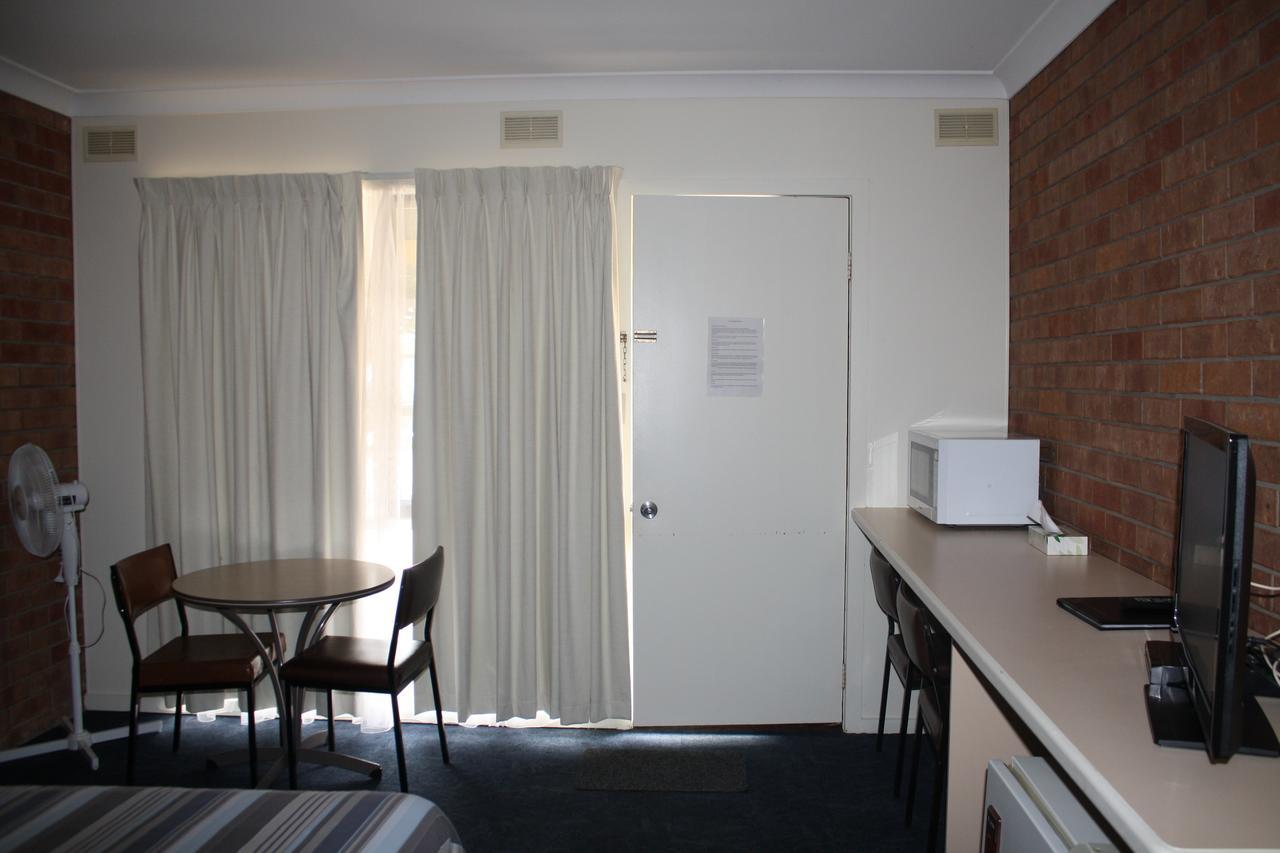 Omeo Motel Esterno foto