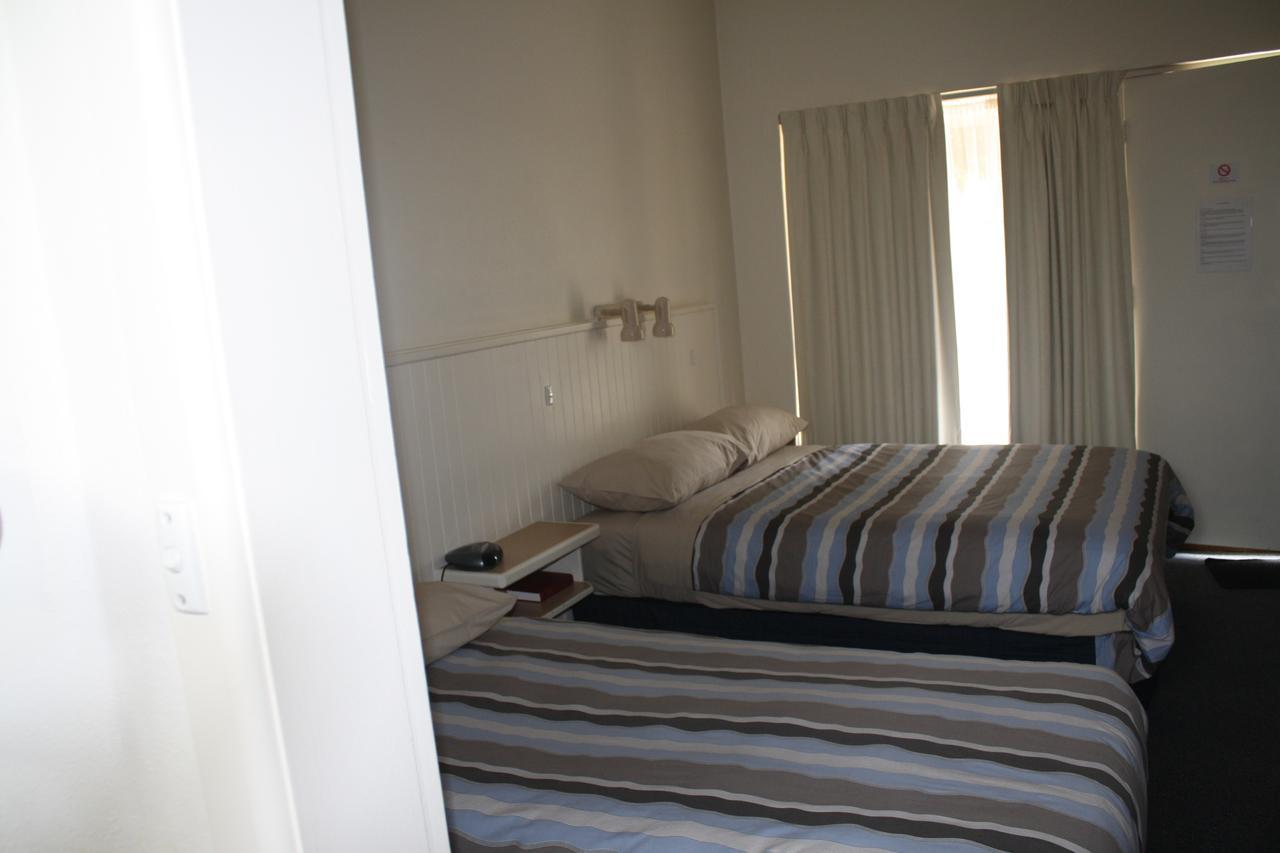 Omeo Motel Esterno foto